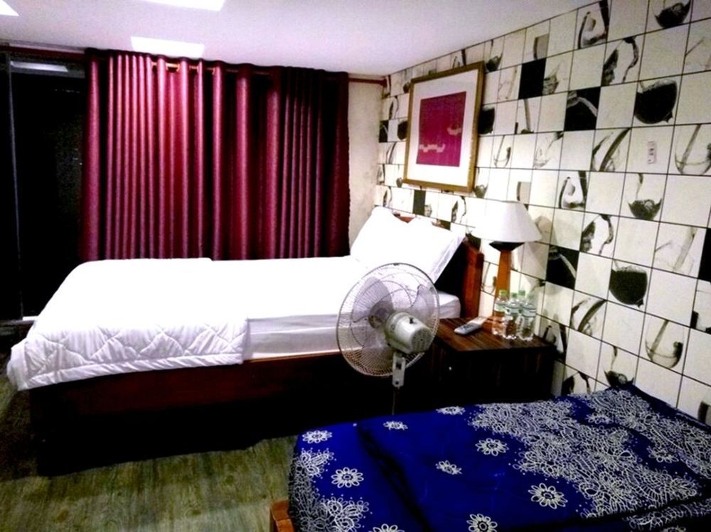 Venus Hotel - 2I1A Bach Dang P2 Tan Binh Ho Chi Minh City Exterior photo